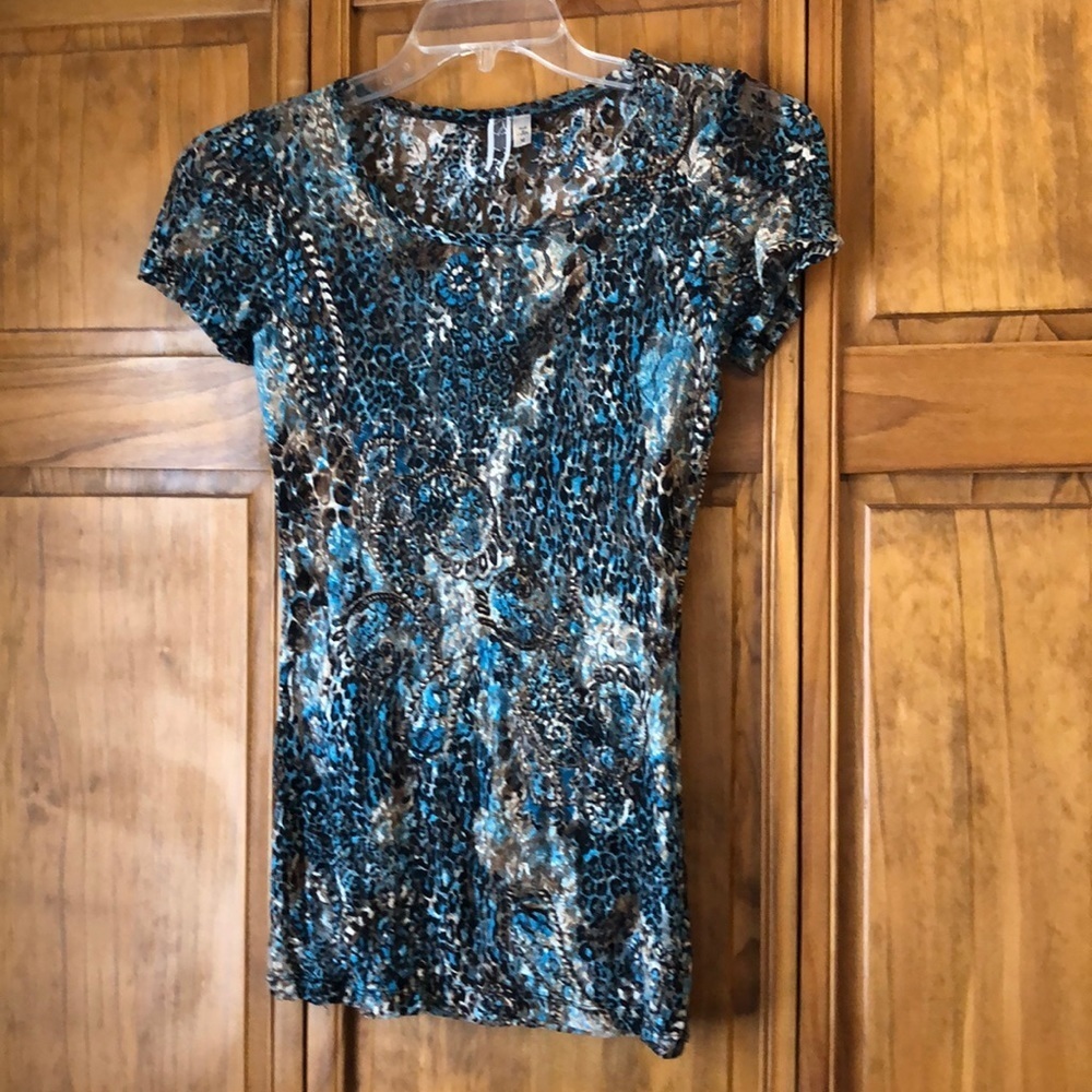 BKE Lace Burnout Leopard Tee Medium
